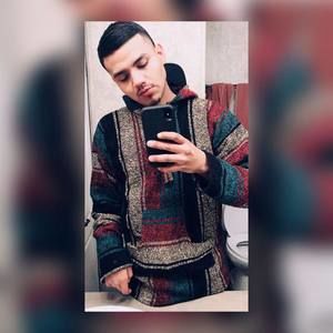 Meet your Posher, Luis